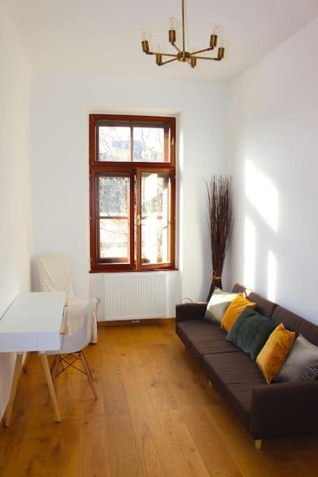Paraderma Apartment Im Zentrum Baden Bei Wien Buitenkant foto